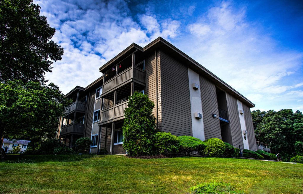 Exterior 1 Shady Shady Oaks Apartment Homes